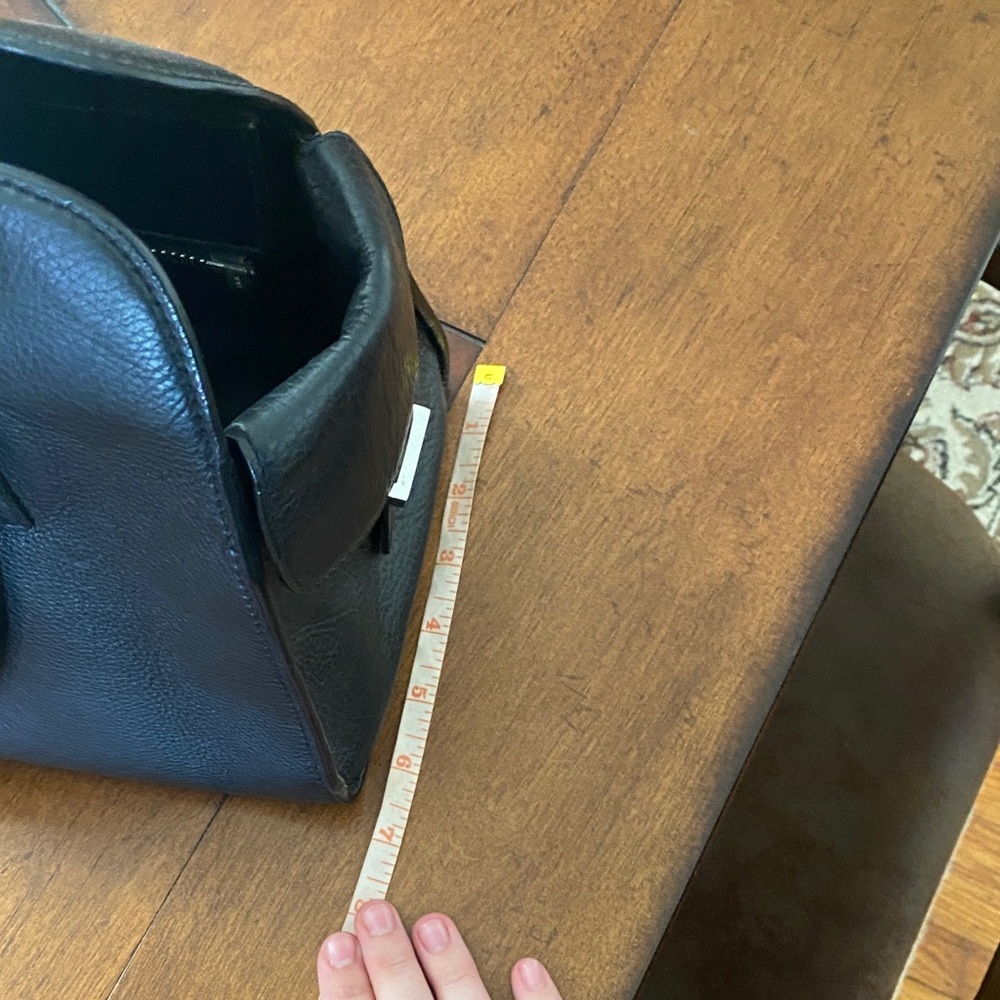 Black Michael Kors Leather Handbag - Picture 11 of 12